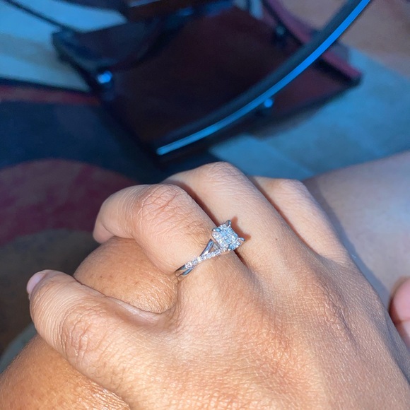 Kay jewelers 10k engagement ring - Picture 5 of 8